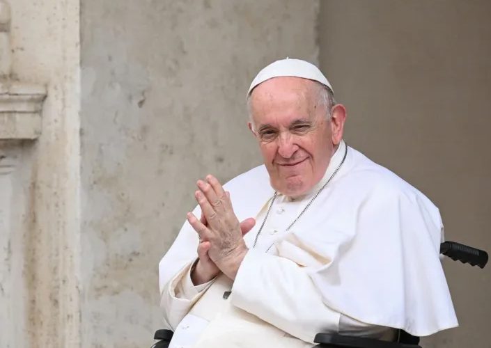 Stop ironing your son’s shirts  and push them to get married, Pope tells mothers